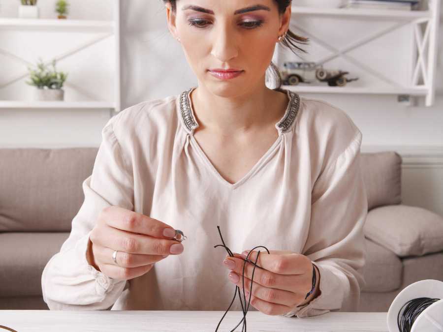 bead-jewelry-making-craft-to-do-when-you-are-board