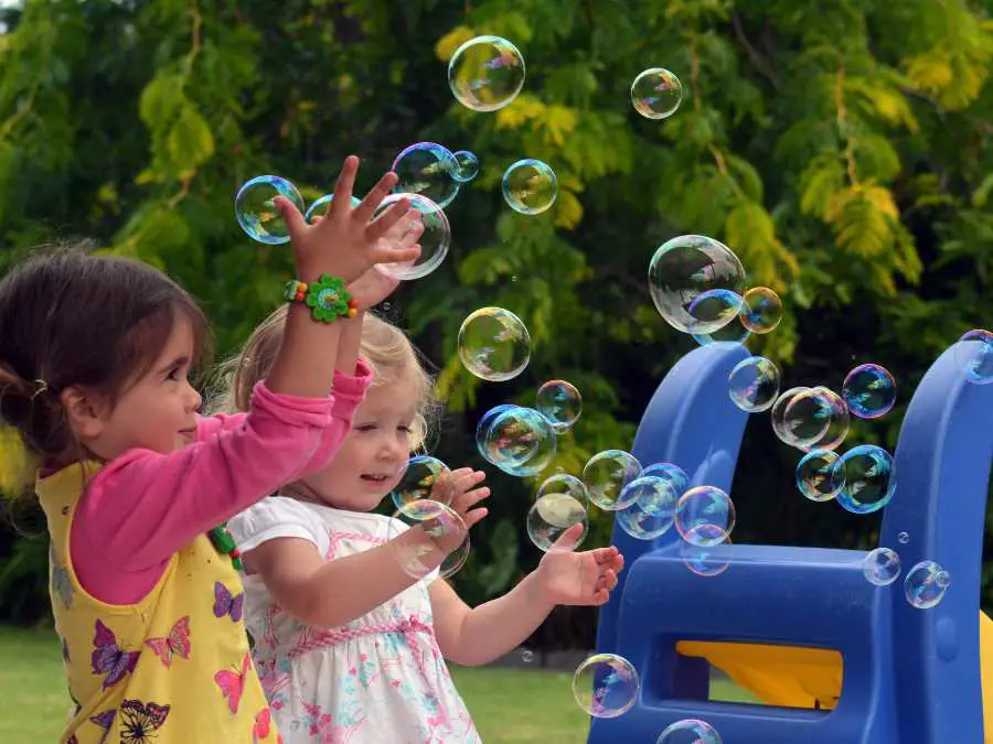 bubble-play