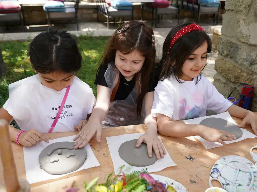 Clay-or-Playdough-Modeling-educational-activities-for-preschoolers