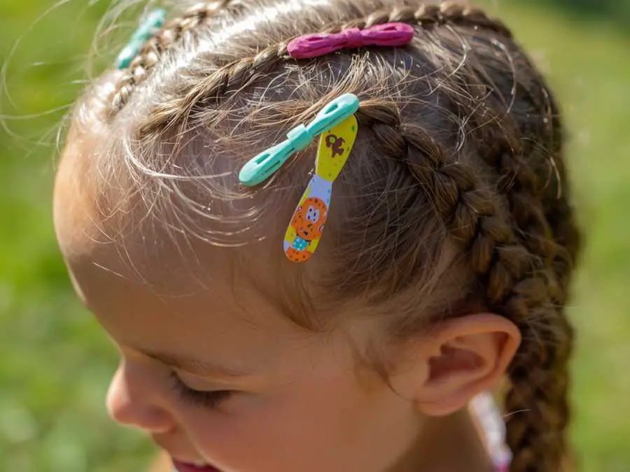 cornrows-with-barrettes