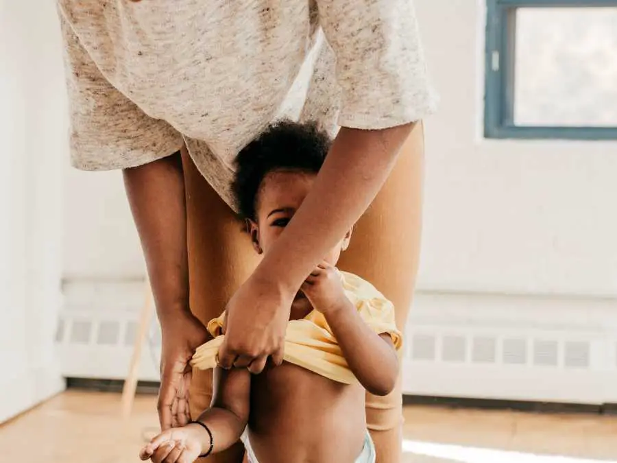 dress-up-time-things-to-do-with-toddlers