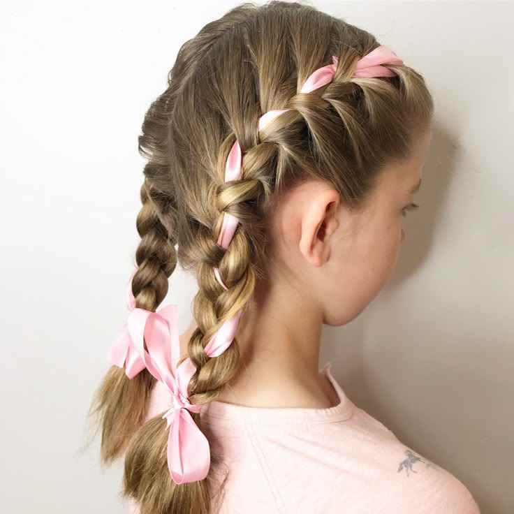 franch-braid-with-ribbon