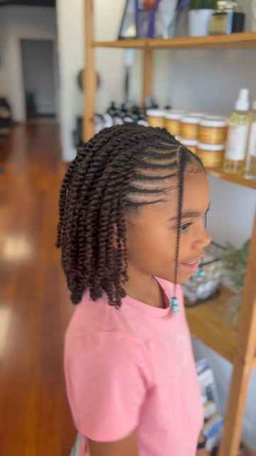 loose-twists-with-clips-flower-girls-hairstyles