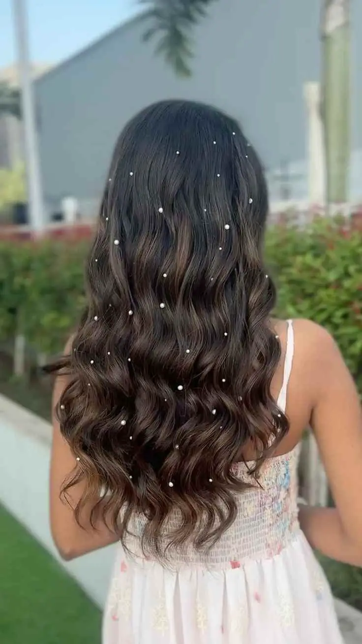 loose-waves-with-beaded-hair-boho-wedding-hair-ideas