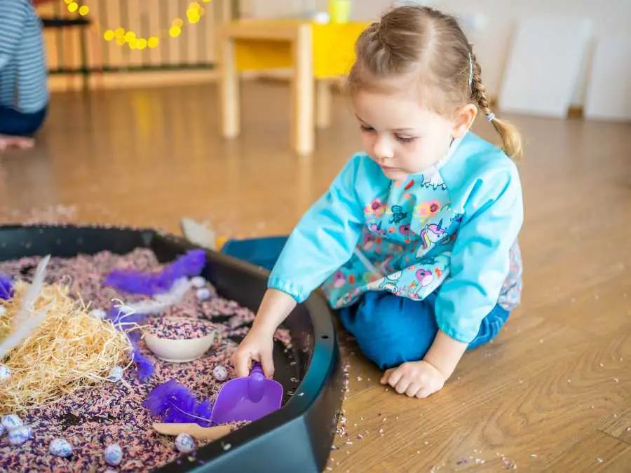sensory-bins-leaning-activities-for-toddlers