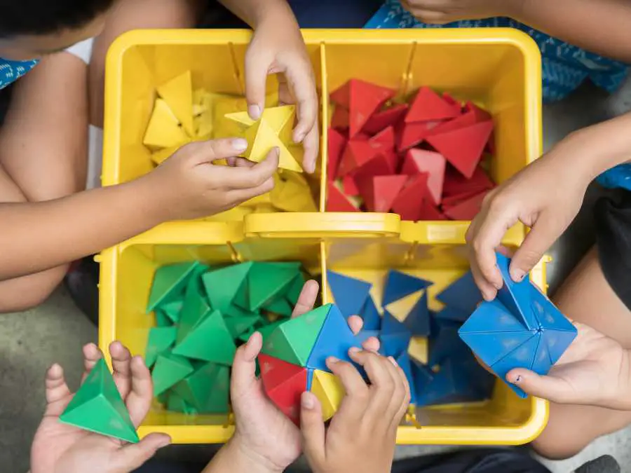 Sorting-by-Size-educational-activities-for-preschoolers