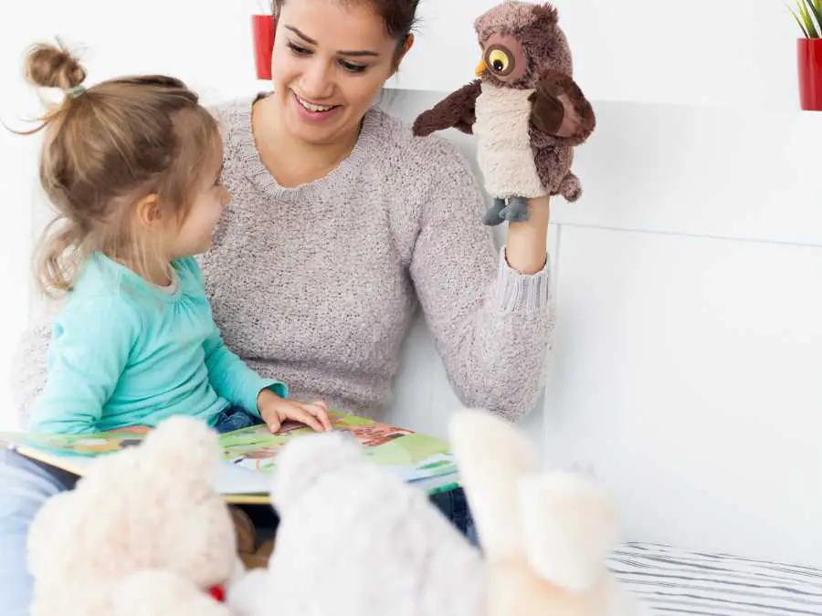 storytelling-with-toys-things-to-do-with-toddlers