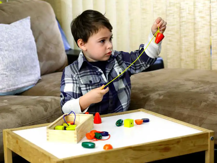Threading-Beads-educational-activities-for-preschoolers