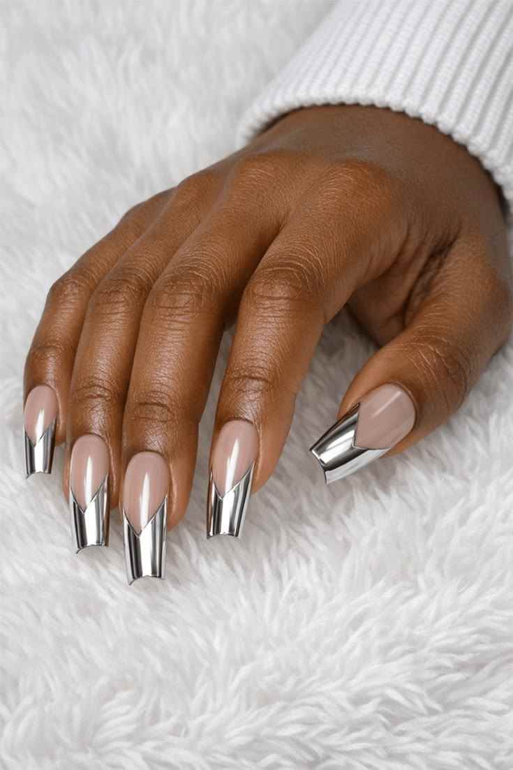 Chrome-Geometric-Nails