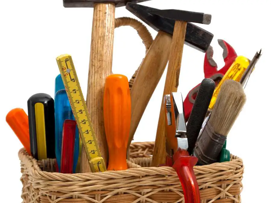 diy tools-basket-father's-day-gift-ideas