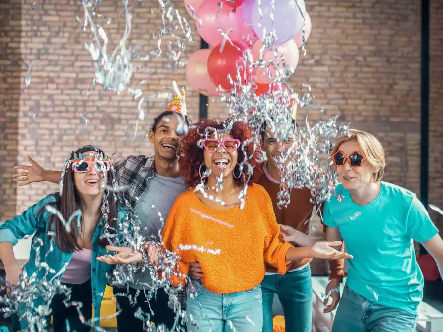 friends-celebration-group-shoot