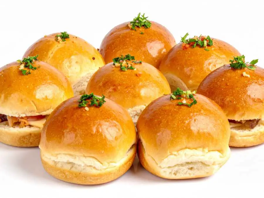 mini-sliders--birthday-food-ideas