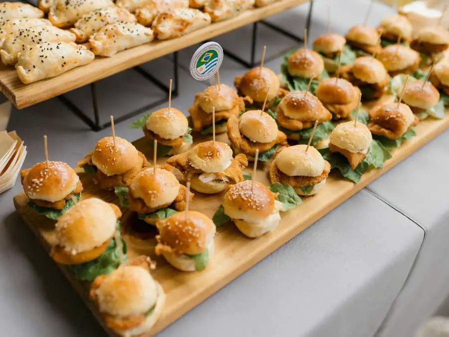 mini-sandwiches-kids-birthday-party-food-ideas