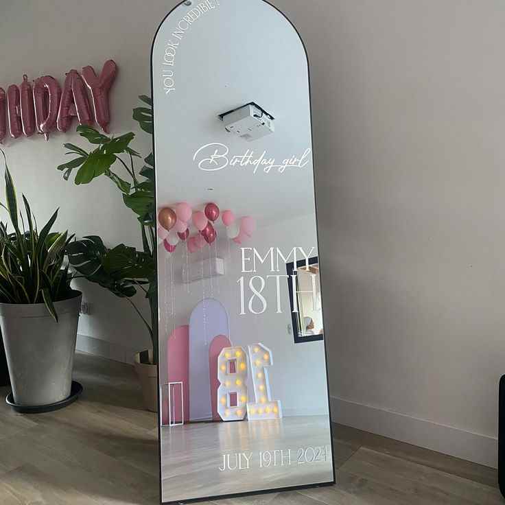 mirror-reflection-decor