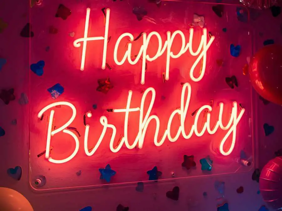 neon-sign-highlight-wall