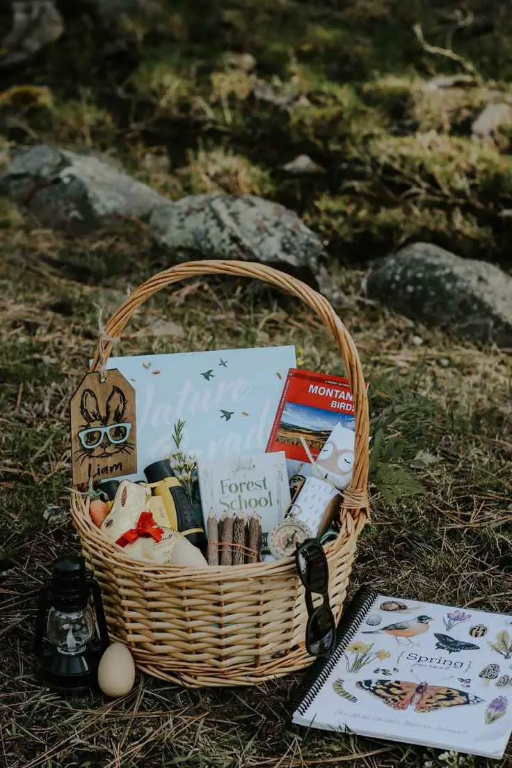 outdoor-adventure-basket-diy-father's-day-gift-basket