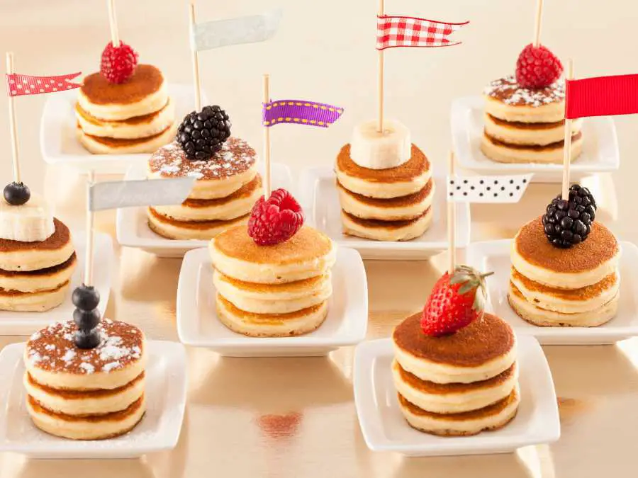 Pancake-stacks-kids-birthday-party