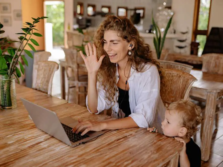 say-yes-without-sacrificing-yourself-ways-to-set-boundaries-as-a-momm