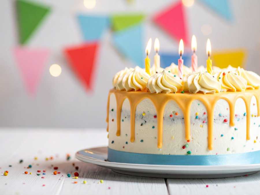 signature-birthday-cake