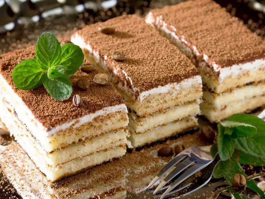 Tiramisu-birthday-dessert-ideas