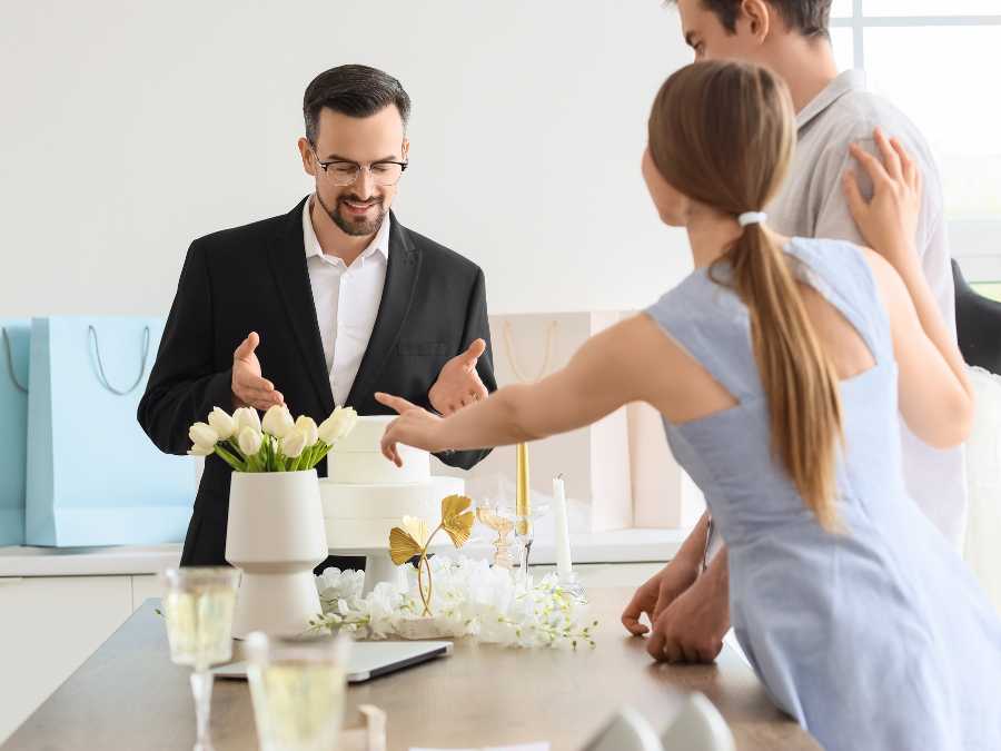 a reliable-wedding-planner-or-coordinator-wedding-must-haves