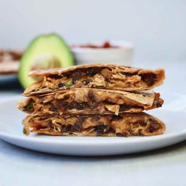 black-bean-and-chicken-quesadilla