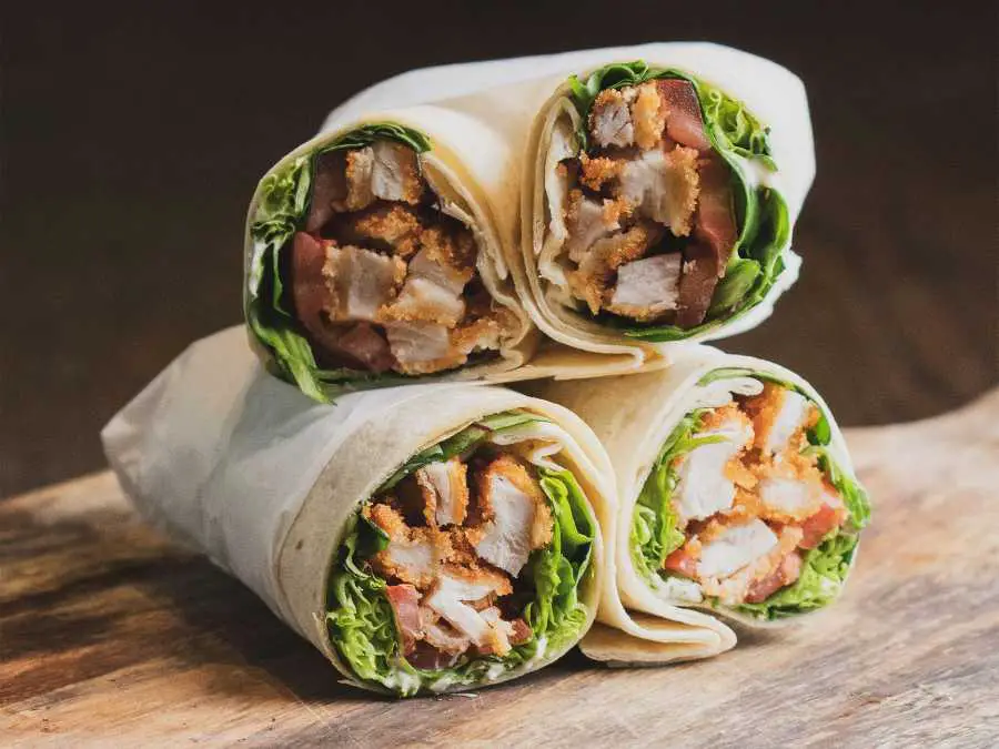 chicken-caesar-wrap-protein-lunch-ideas