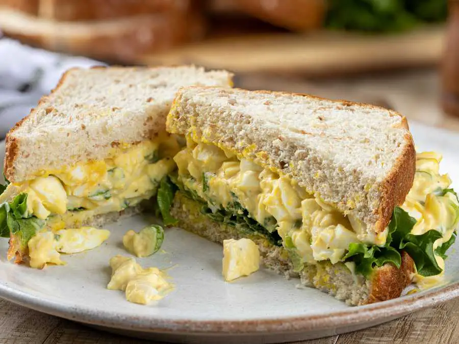 egg-salad-sandwiches-lunch-ideas-for-school