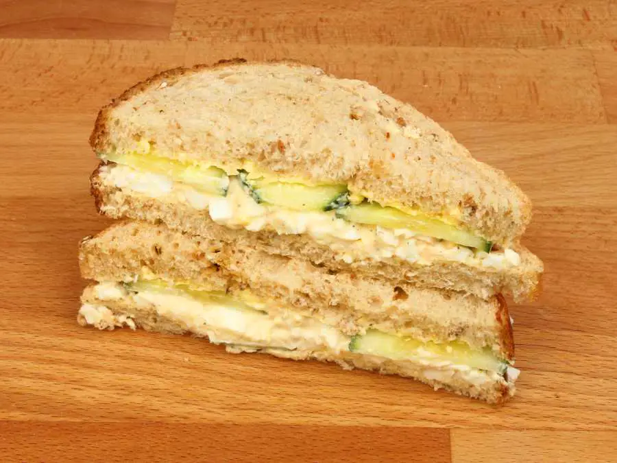 egg-and-bread-sandwich-budget-friendly-meals