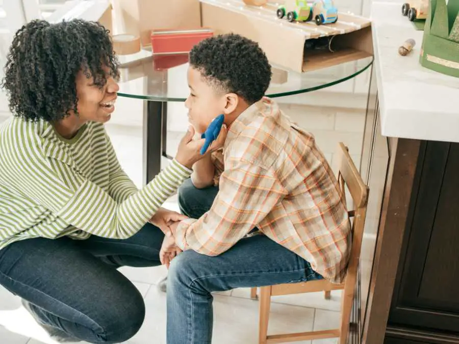 encouraging-open-communication-parenting-techniques