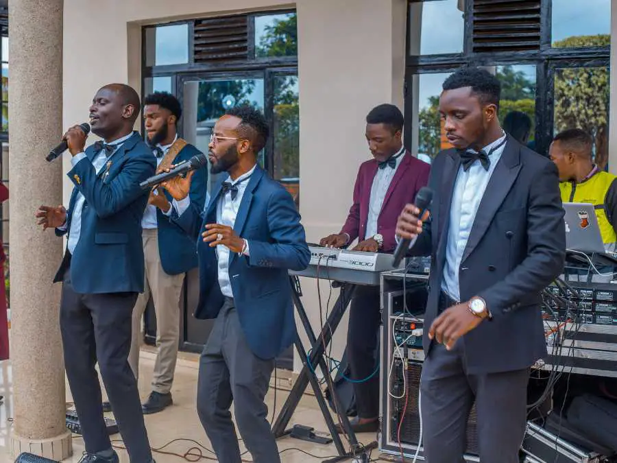 hire-live-entertainment-beyond-music