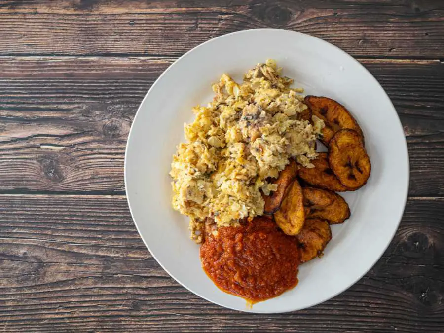 plantain-and-egg-sauce-budget-friendly-meals