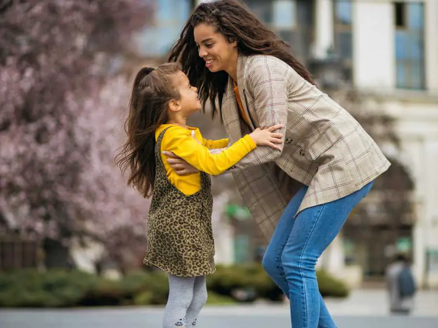 Showing-Unconditional-Love-positive-parenting-techinques