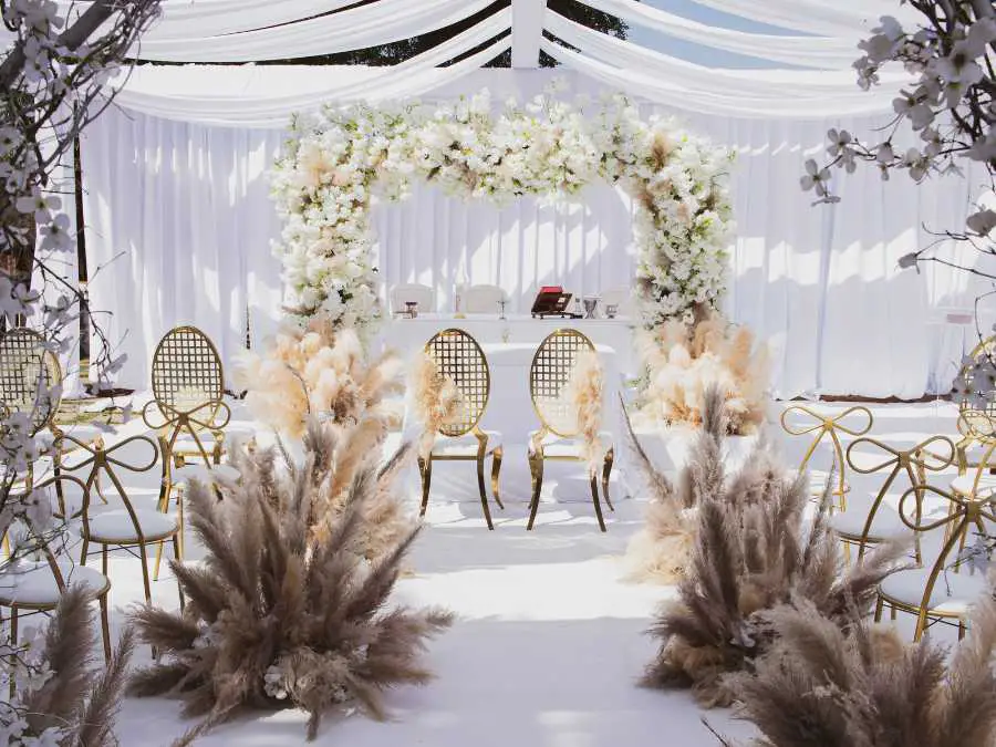 thoughtful-wedding-decor-wedding-must-haves