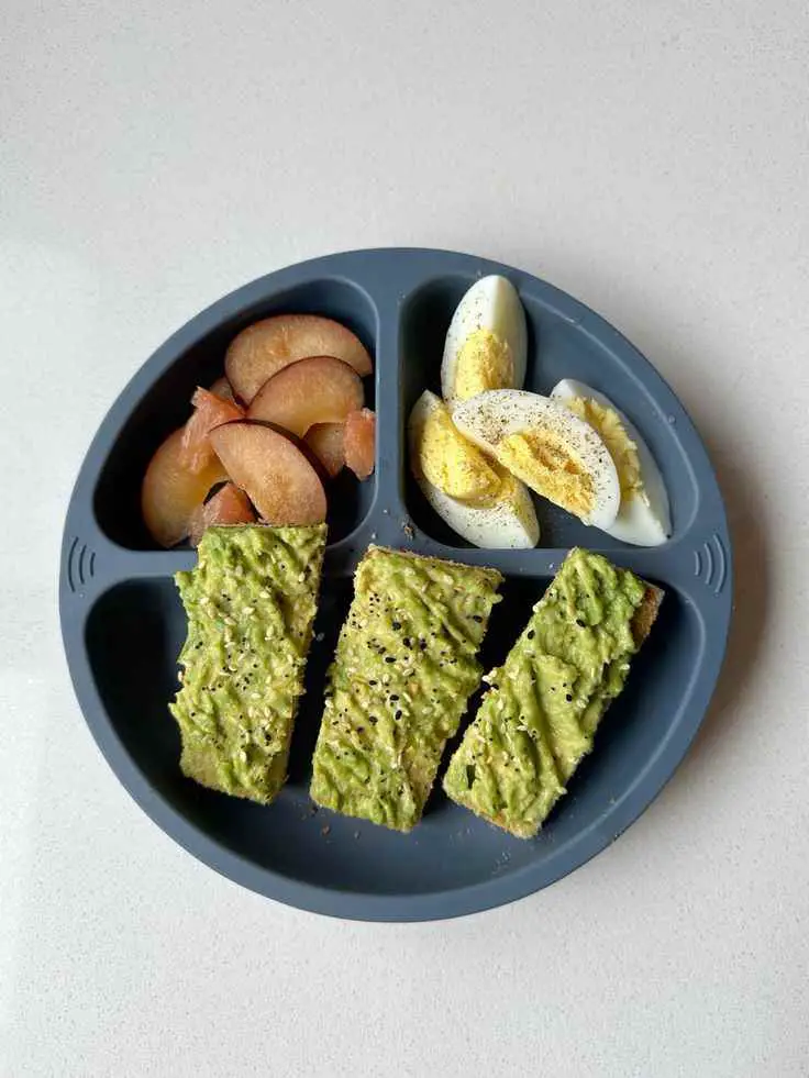 avocado-toast-finger-toddler-lunch-ideas-for-picky-eaters