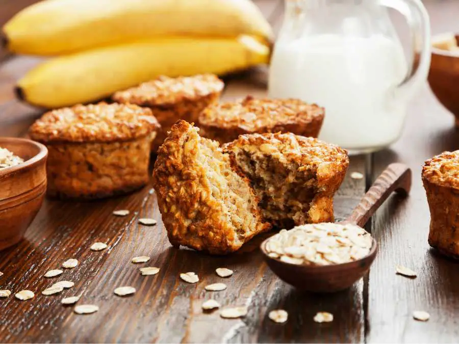banana-oat-muffins-and-yogurt