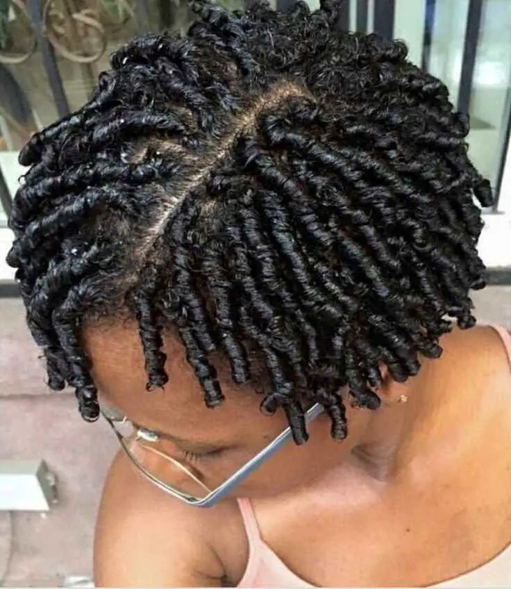 finger-coil-natural-hairstyle-for-black-women