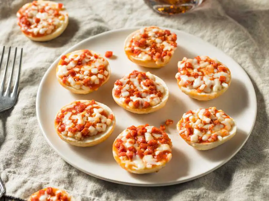 mini-pizza-bagels-toddler-lunch-ideas-for-picky-eaters