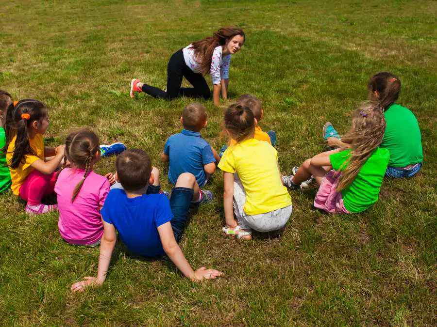 play-charades-screen-free-activities-for-kids