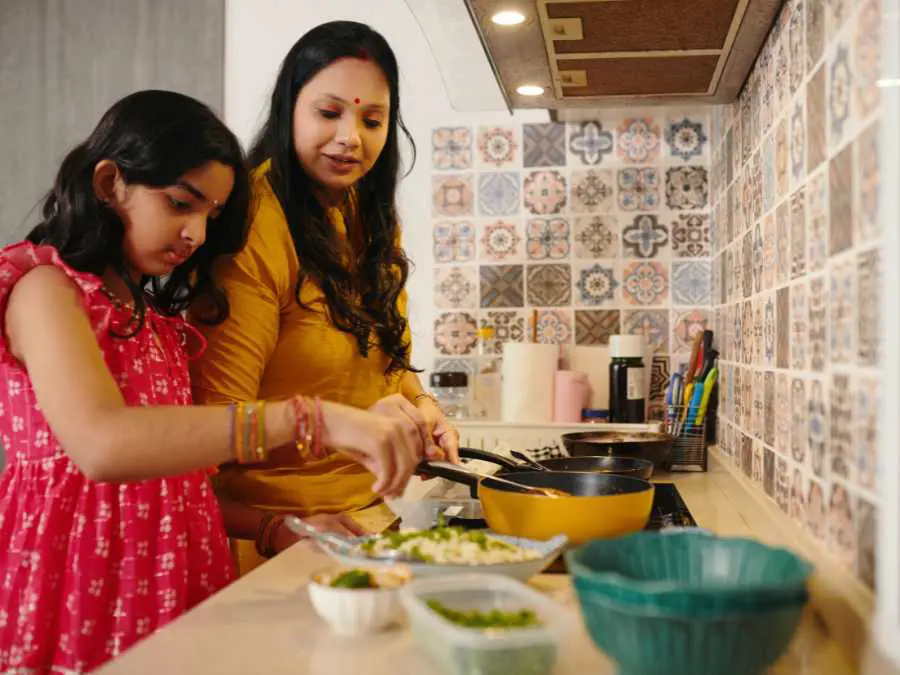 prepare-meals-ahead-of-time-stay-at-home-mom-routine
