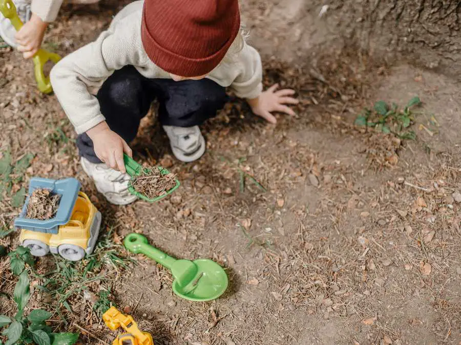 start-a-simple-garden-screen-free-activities-for-kids