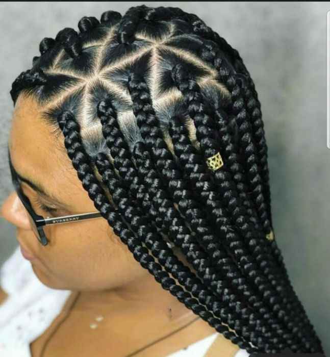 triangle-part-box-braids
